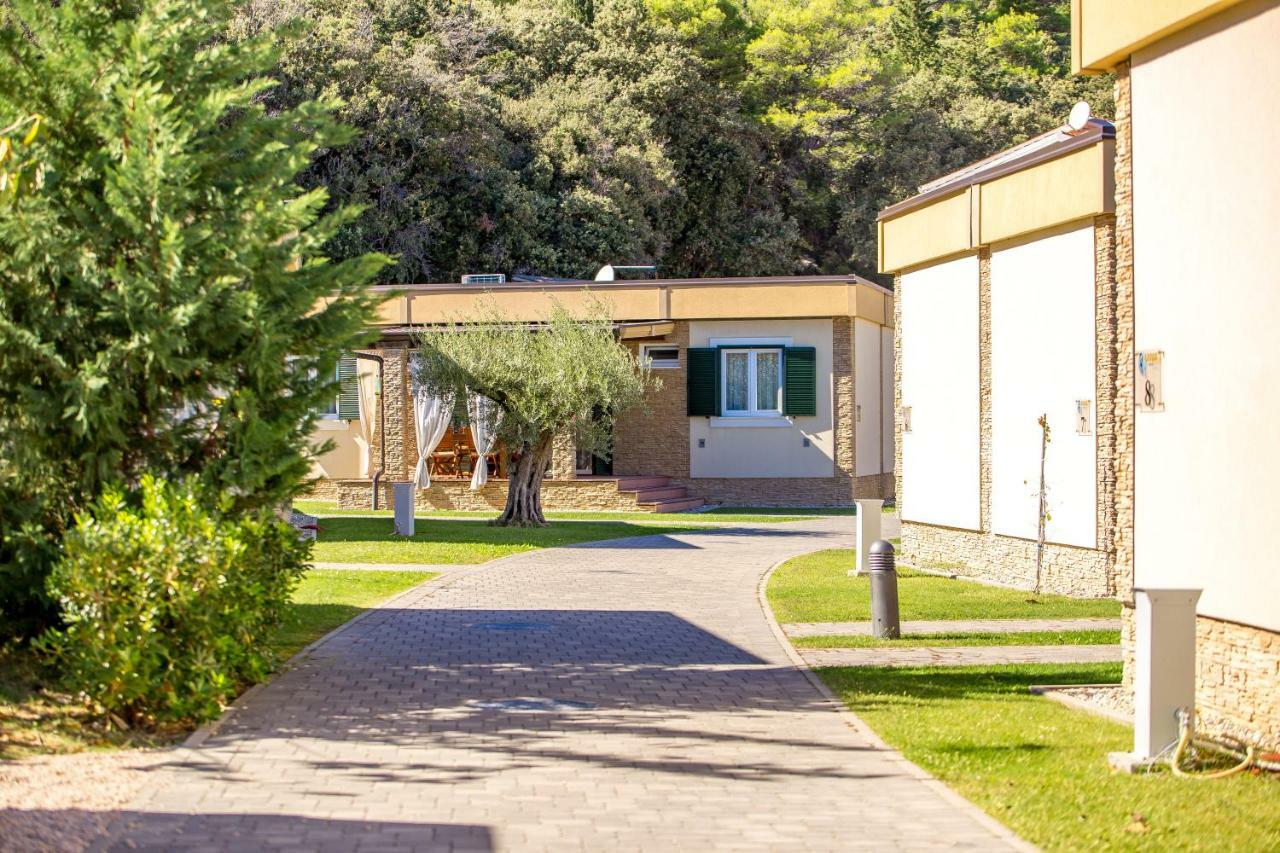 Lando Resort Kampor Exterior photo
