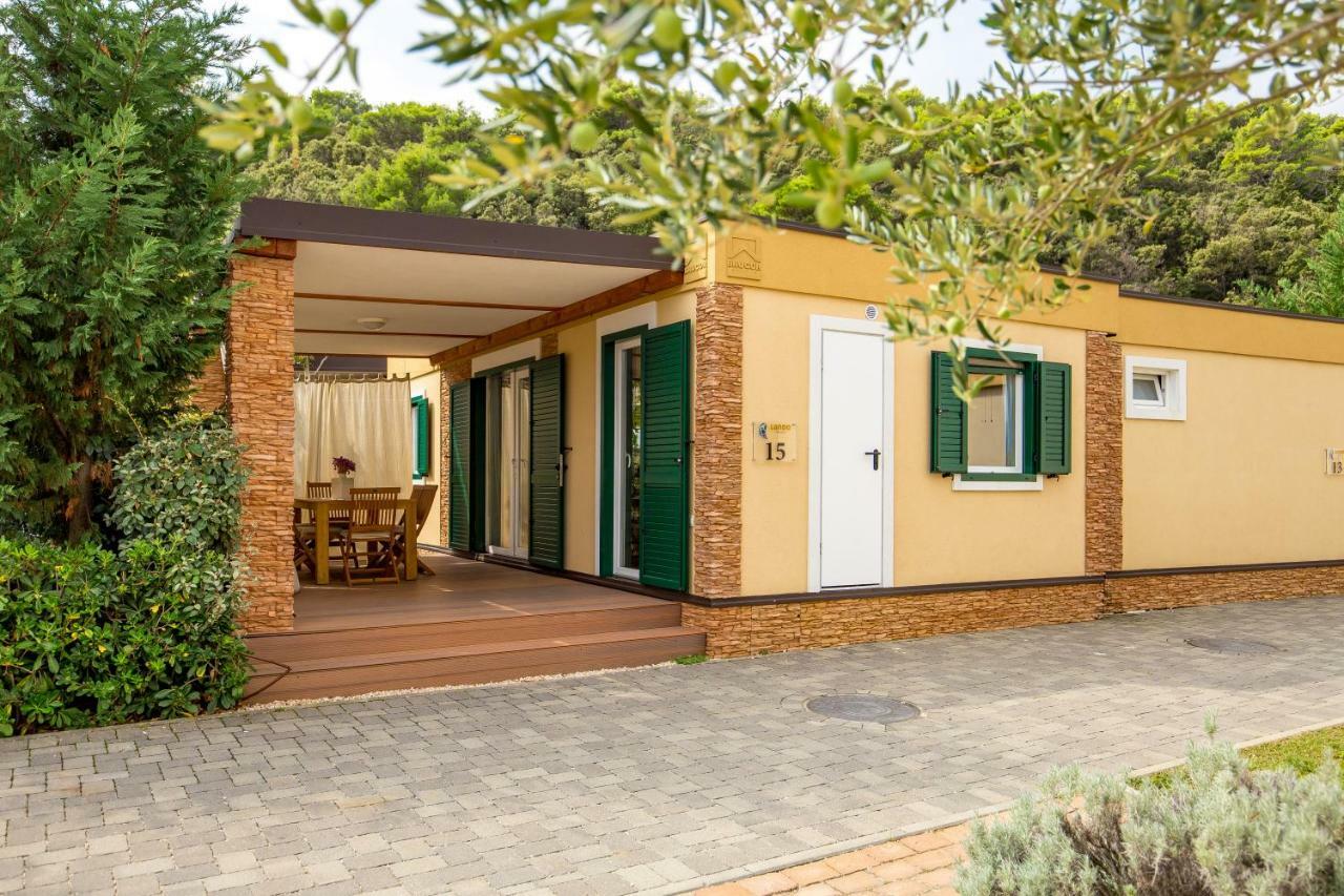 Lando Resort Kampor Exterior photo