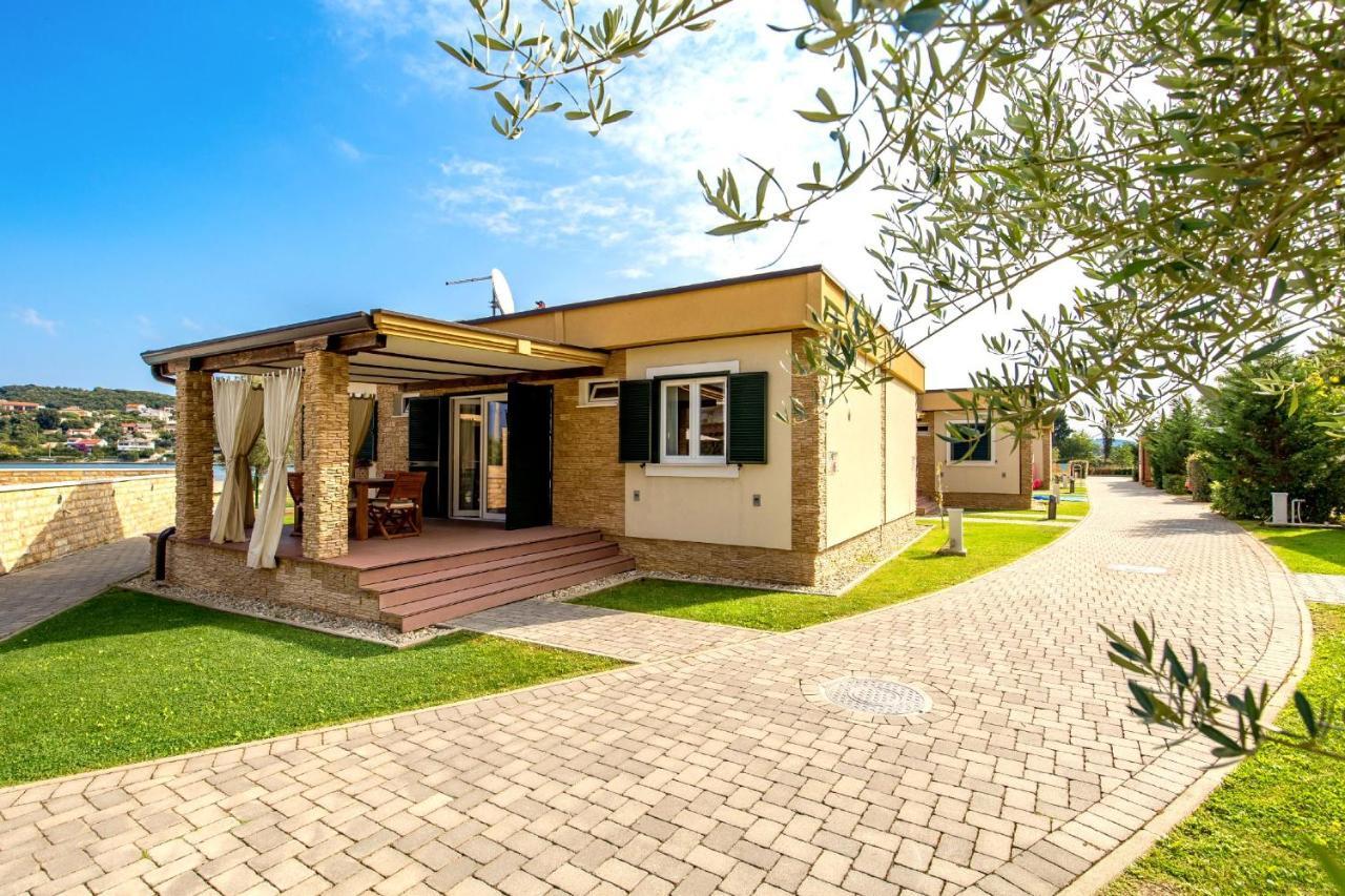 Lando Resort Kampor Exterior photo