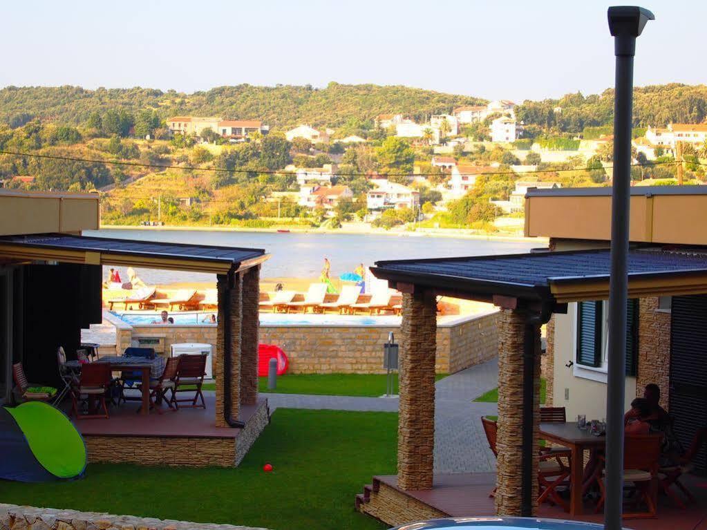 Lando Resort Kampor Exterior photo